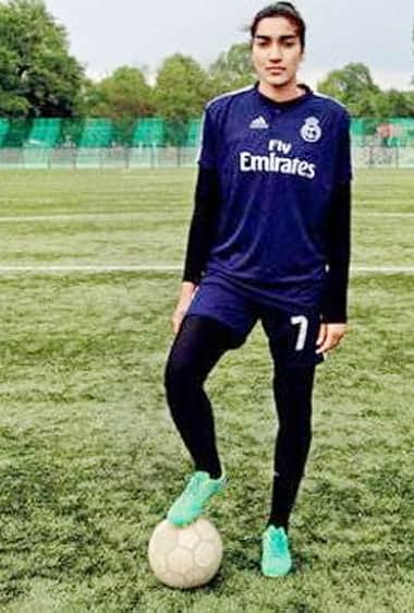 HOPE SOLO (A biopic on the life of Kashmiri girl footballer)